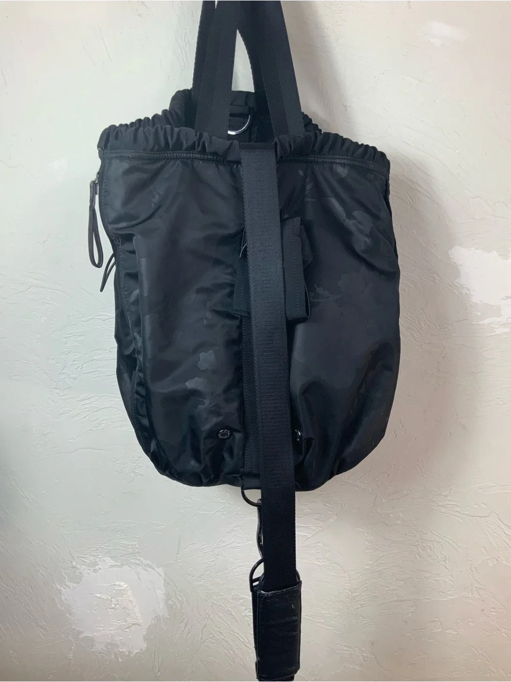 lululemon athletica pre owned